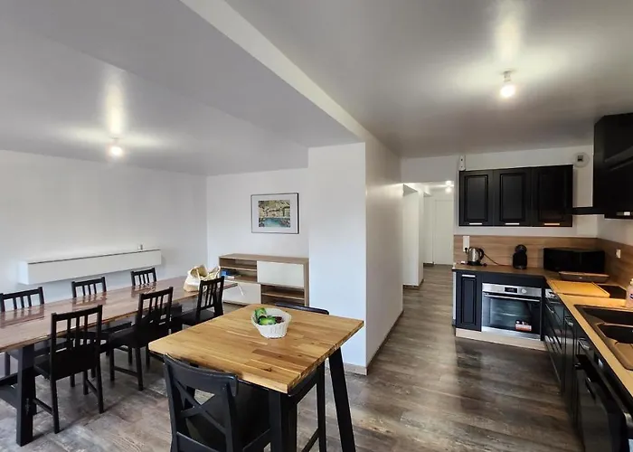 Au Coeur De De شقة *