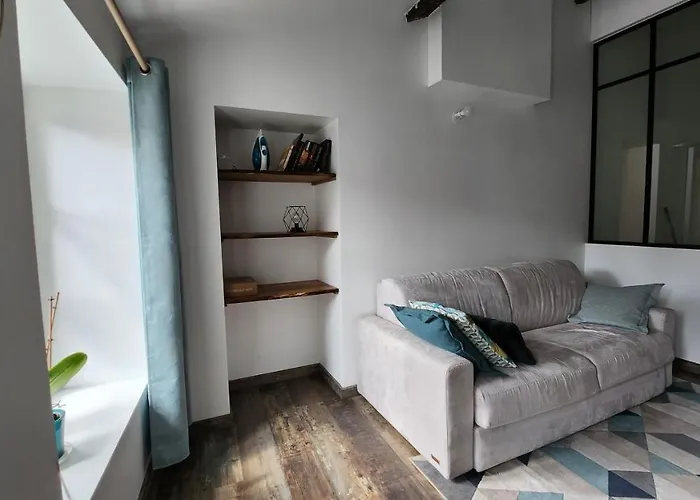 Au Coeur De De شقة